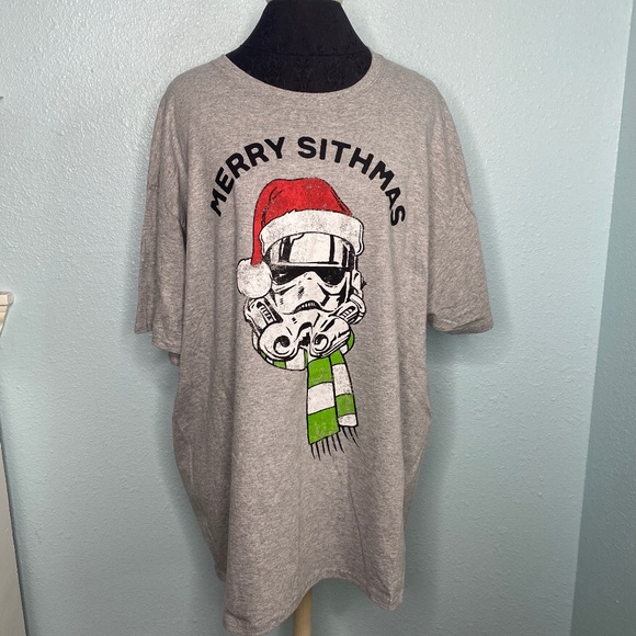 NWT Star Wars Merry Sithmas Grey T-Shirt - Picture 1 of 10